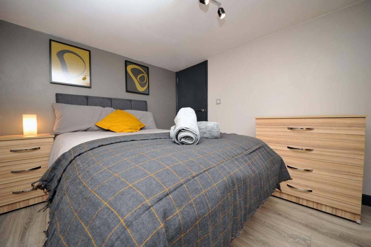 Stone'S Throw City Centre - Tv In Every Bedroom! Swansea Eksteriør bilde